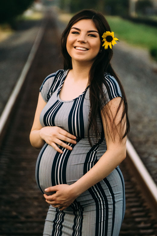 pregnant-mom7-surrogacy-agency